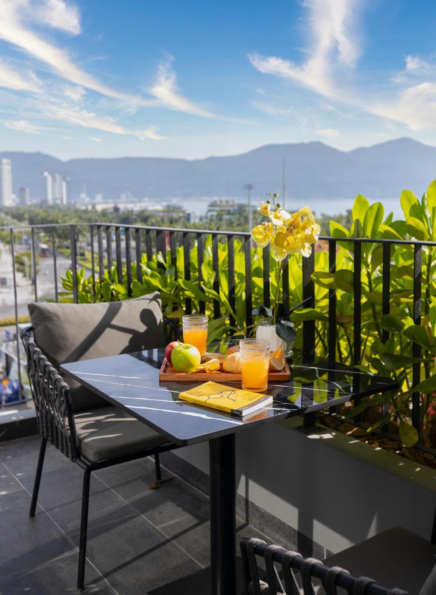 Jbay Beachfront Boutique Hotel Da Nang Buitenkant foto