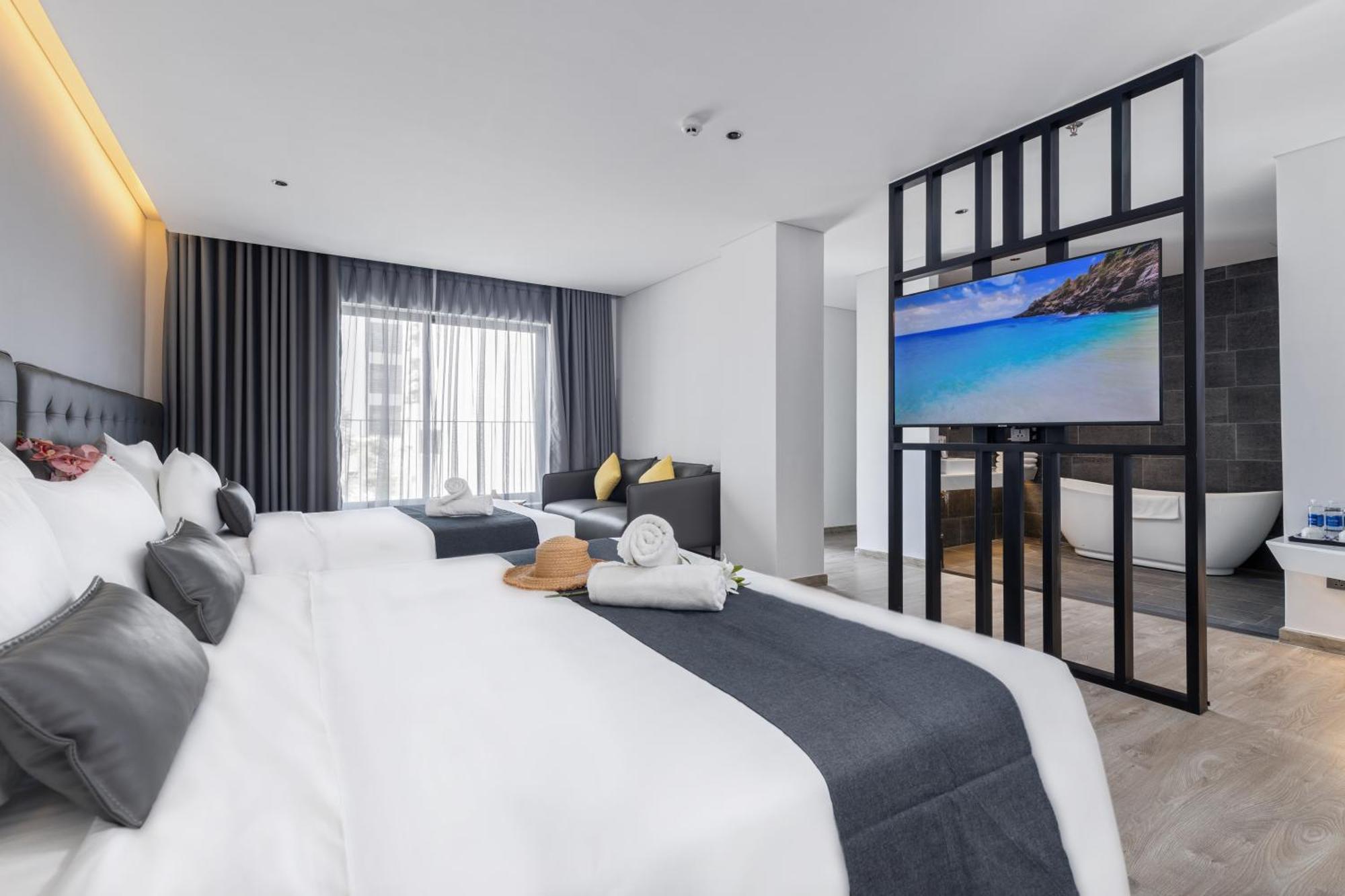 Jbay Beachfront Boutique Hotel Da Nang Buitenkant foto